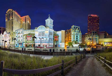 Atlantic City Boardwalk Hotels .